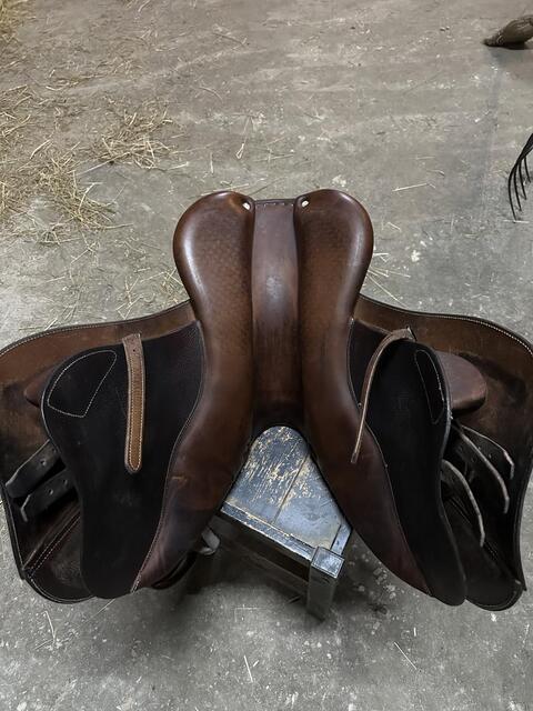 Selle d’obstacle cuir