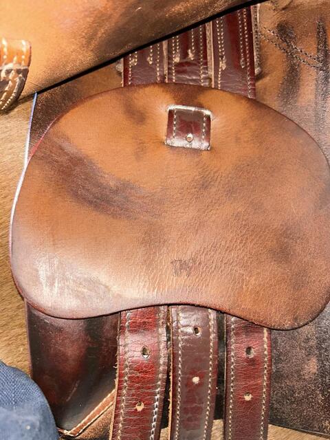 selle marron de la marque baude