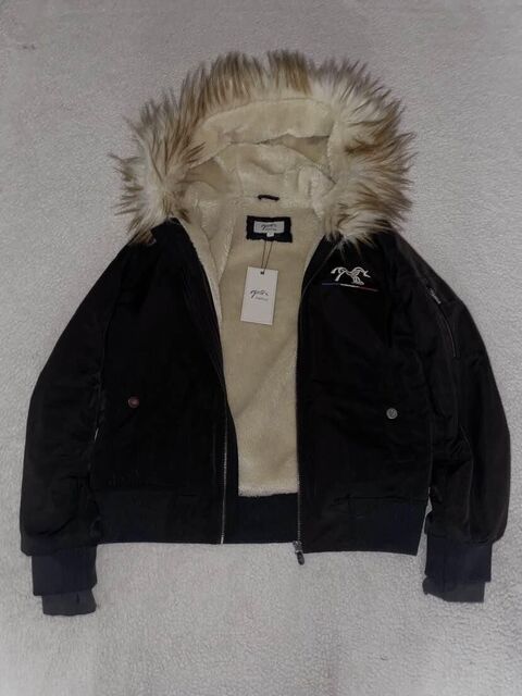 Manteau Pénélope édition Lyon