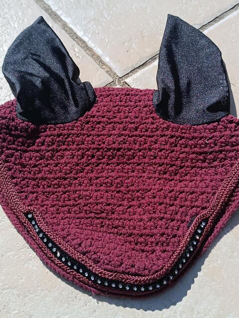 Bonnet cheval bordeau et noir