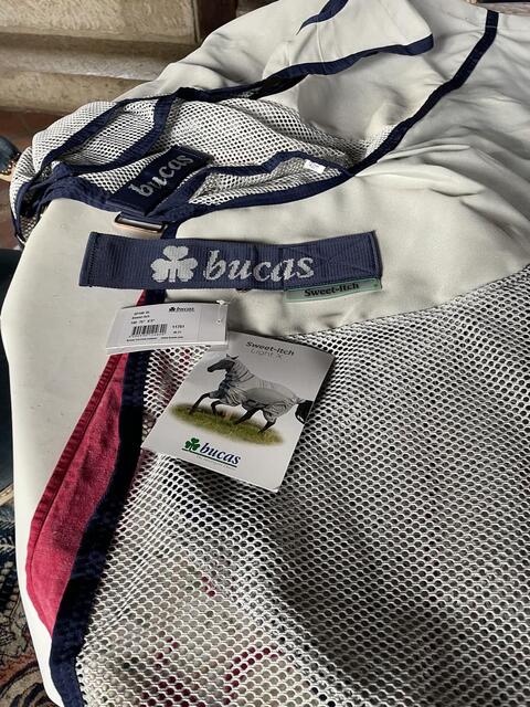 Couverture antimouche Bucas