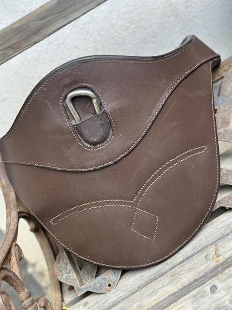 Bavette cuir norton