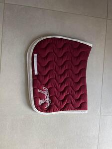 tapis Pénélope bordeaux
