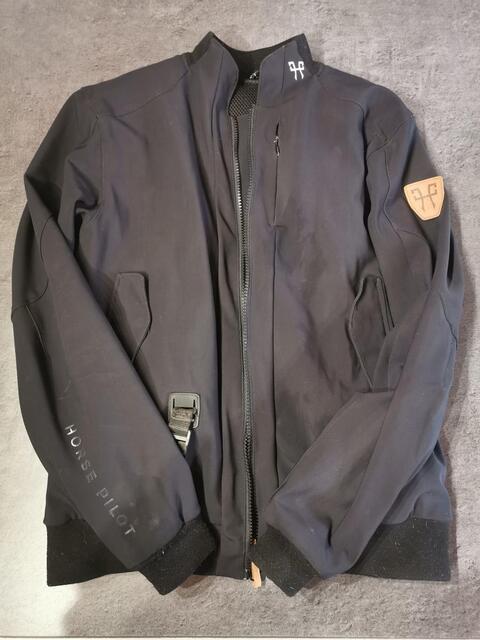 Airbage + bombers Horse Pilot