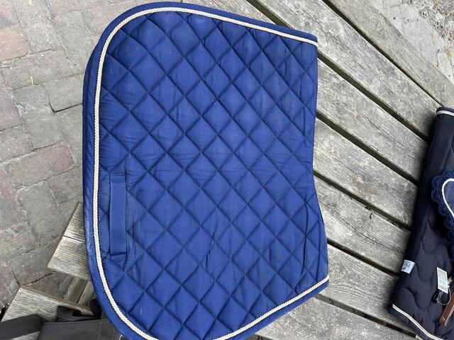 tapis et bonnet Dy’on