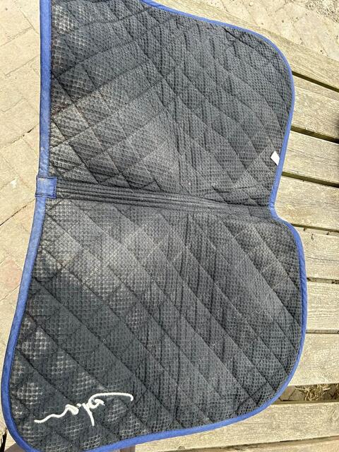 tapis et bonnet Dy’on
