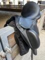 Selle de dressage Custom Saddlery 17,5