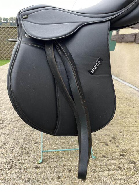 selle Norton noir 15’´