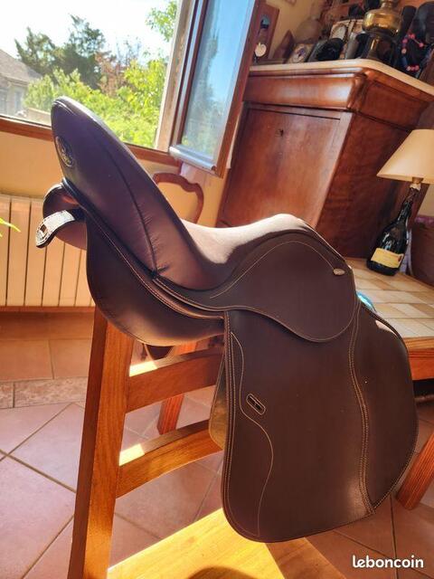 Selle tekna mixte parfait état 17'