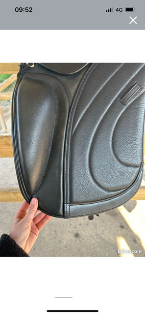 Selle de dressage