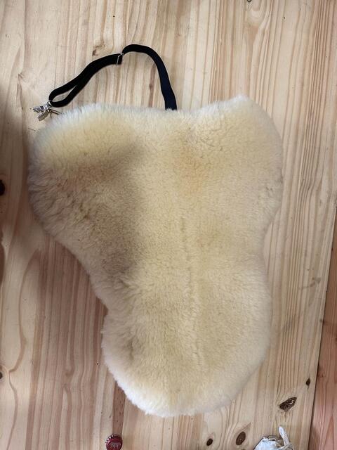 Couvre selle mouton