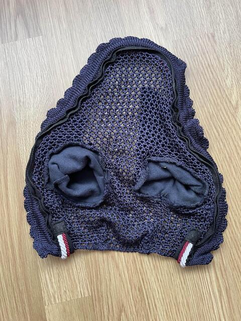 Bonnet bleu marine liseré bordeaux/blanc NEUF