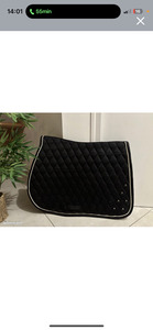 Tapis fouganza noir