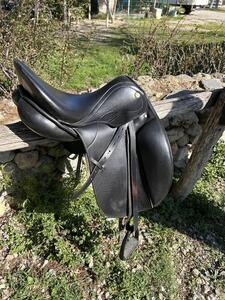 Selle de dressage