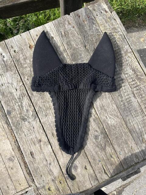 Bonnet long noir Anti-bruit Gerald EQUILINE