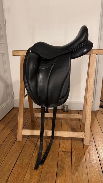 Selle de dressage Forestier