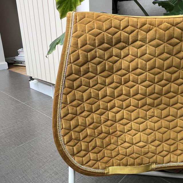 Tapis Velvet Moutarde KENTUCKY