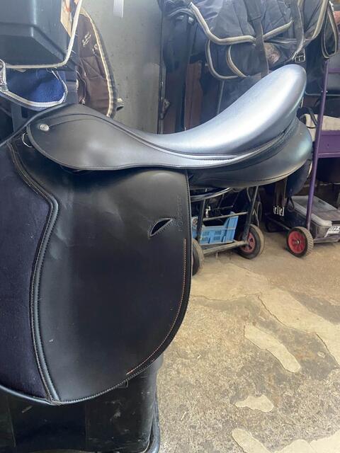 selle fourganza 18 pouces