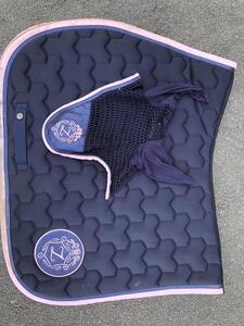 Tapis et bonnet les poneys de zoé