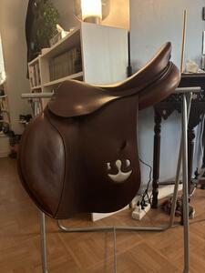 selle Bruno Delgrange modèle Virtuose 17,5