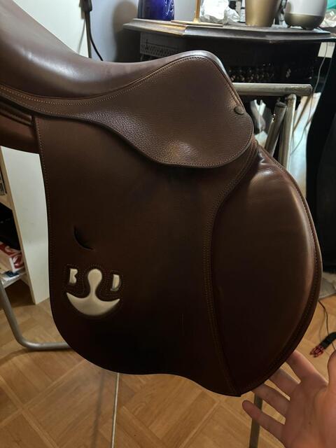 selle Bruno Delgrange modèle Virtuose 17,5