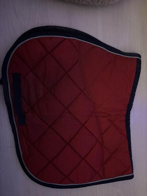 tapis fouganza rouge