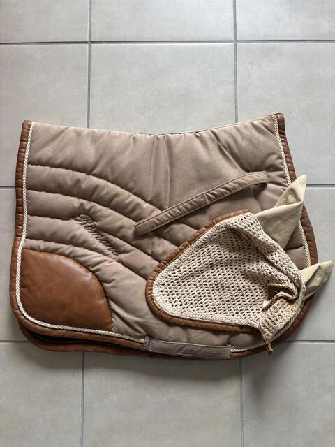 Ensemble tapis + bonnet marron