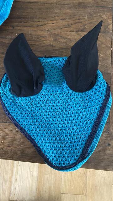 Ensemble bonnet tapis amortisseur