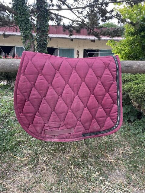tapis bordeaux a strass fouganza cheval mixte
