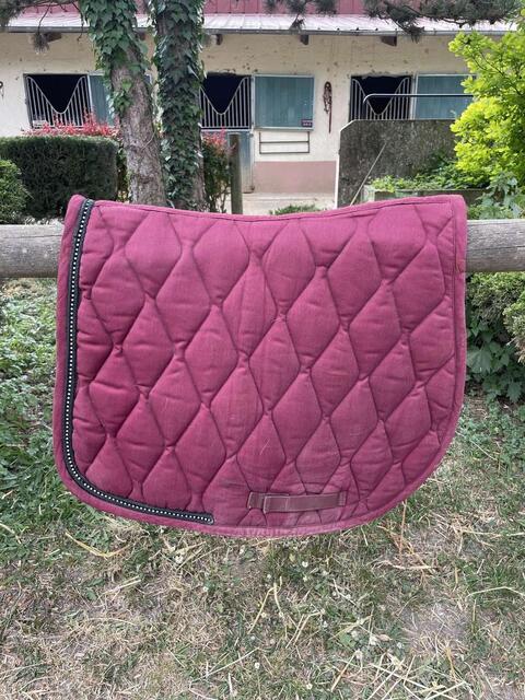 tapis bordeaux a strass fouganza cheval mixte