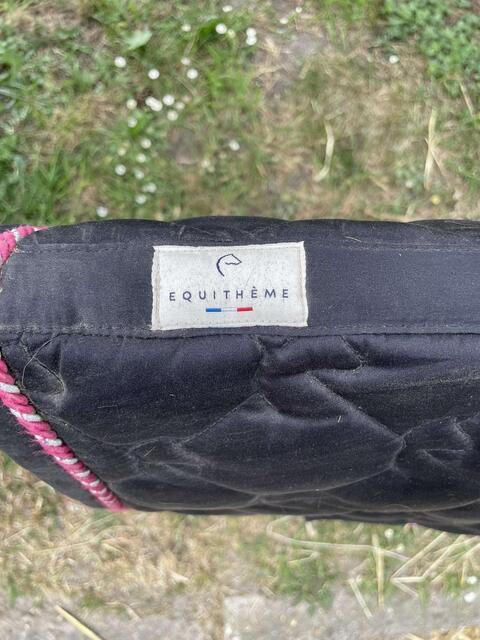 tapis fouganza noir cheval mixte