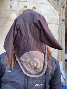bonnet back on track