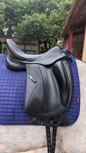 Selle de dressage EQUIPE Kalifornia 17.5 2023
