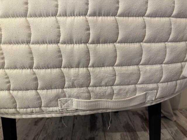 tapis blanc avec paillette