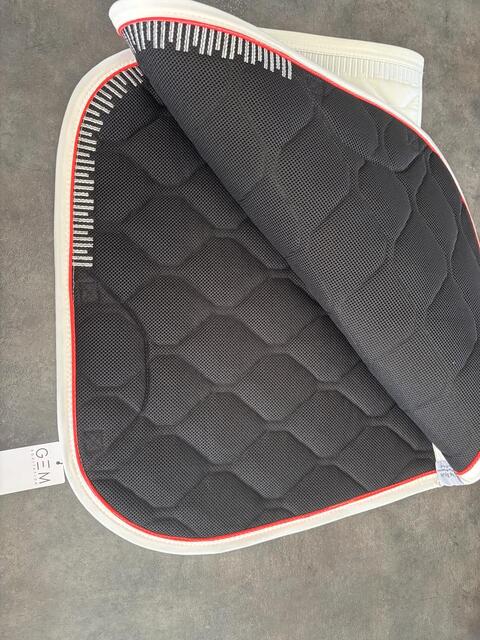 Tapis de selle GEM équitation