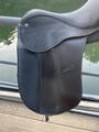 Selle de dressage synthétique 17 pouces