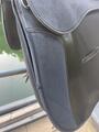Selle de dressage synthétique 17 pouces