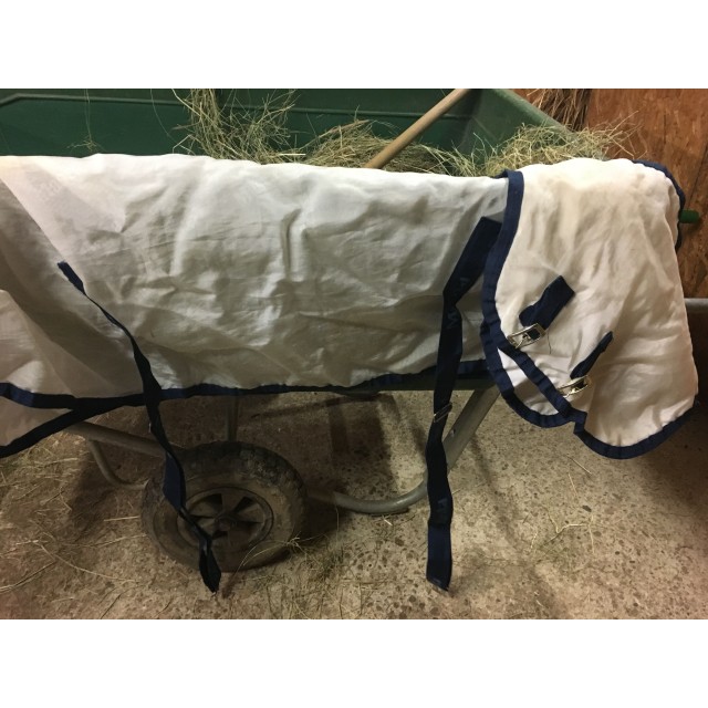 Couverture anti mouche Masta 145