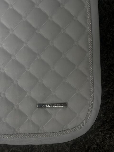 Tapis blanc concours