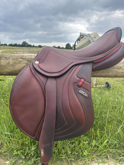 Selle CWD Mademoiselle 17.5 pouves