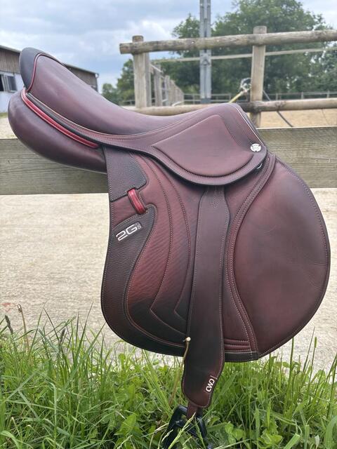 Selle CWD Mademoiselle 17.5 pouves