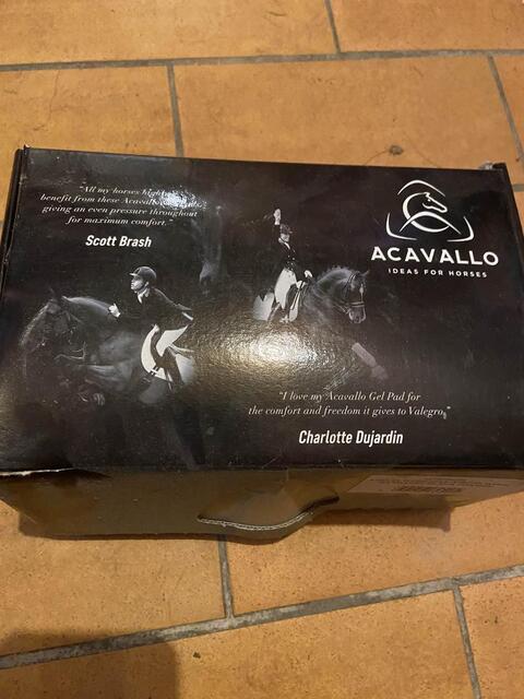 bande gel et laine Acavallo