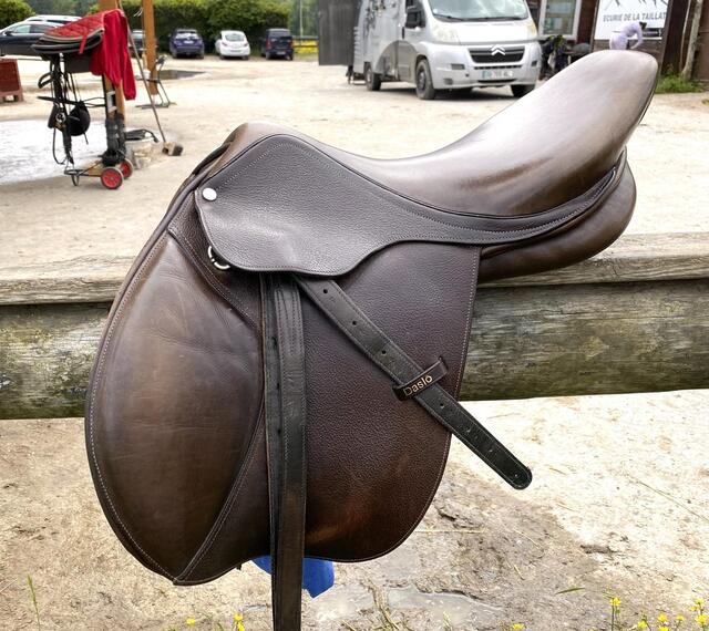 Selle mixte Gold Daslö Tattini 17 pouces