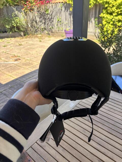 Casque neuf hkm carbon