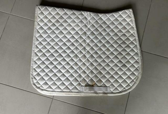 Tapis blanc