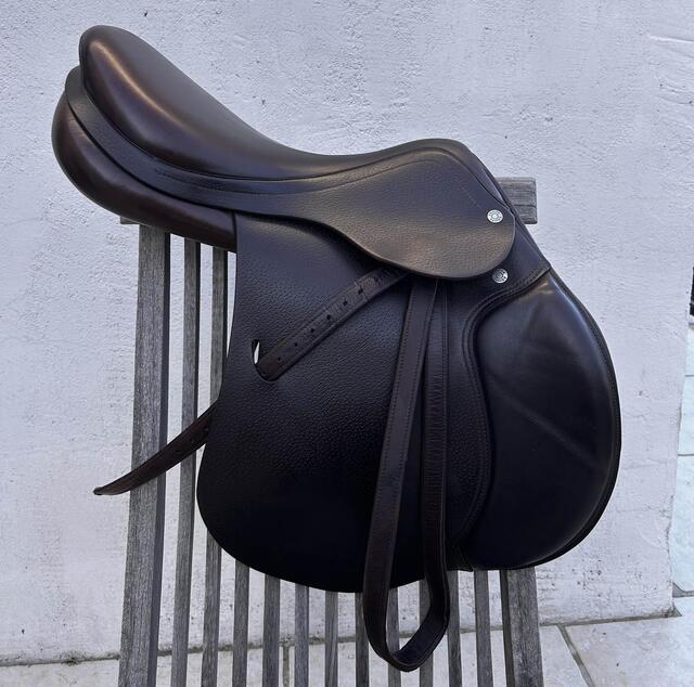 SELLE ÉQUIPE