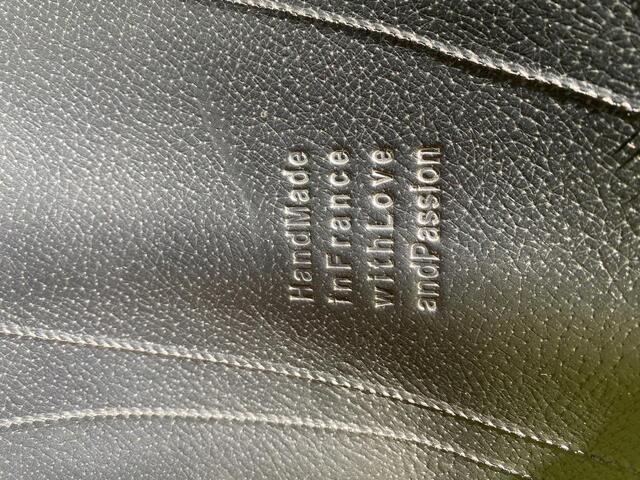 Voltaire Design - Selle Adelaide Noire 18"