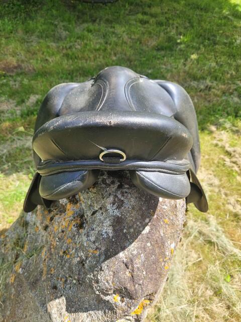 selle fouganza noire 17 pouce 1/2