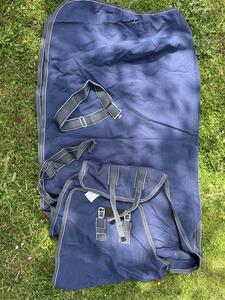 chemise/couverture de box equitheme