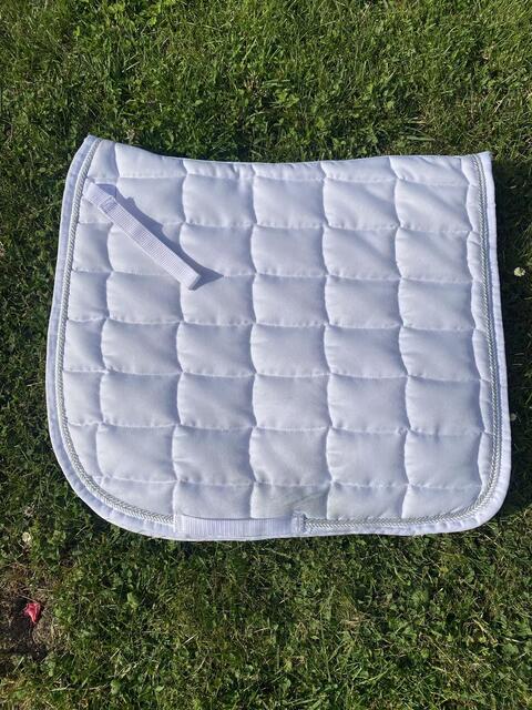 Tapis blanc